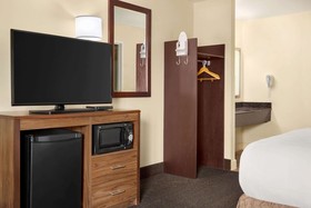 Luxe Studios Nashville Airport