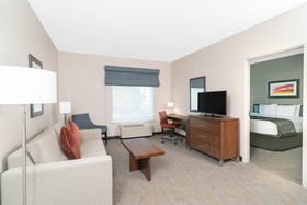 Hampton Inn by Hilton Nashville Airport Century Place