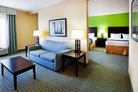 Holiday Inn Express Hotel & Suites Newport South