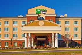 Holiday Inn Express Hotel & Suites Ooltewah Springs-Chattanooga