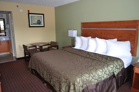 Baymont by Wyndham Pigeon Forge near Island Drive