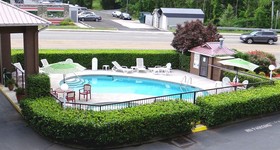 Baymont by Wyndham Pigeon Forge near Island Drive