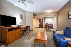 Vista Suites Pigeon Forge, SureStay Collection by BW