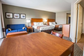 Vista Suites Pigeon Forge, SureStay Collection by BW