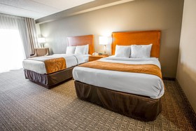 Vista Suites Pigeon Forge, SureStay Collection by BW