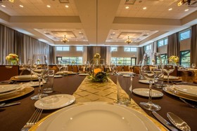 Courtyard Pigeon Forge