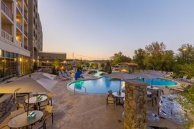 Courtyard Pigeon Forge