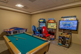 Courtyard Pigeon Forge