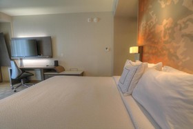 Courtyard Pigeon Forge