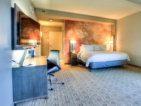 Courtyard Pigeon Forge