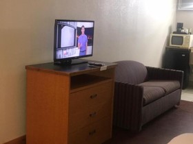 Bear Mount Inn & Suites