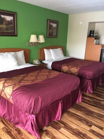 Bear Mount Inn & Suites