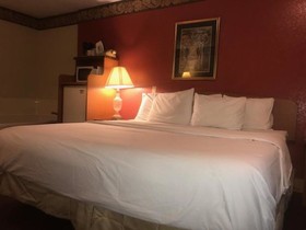 Bear Mount Inn & Suites