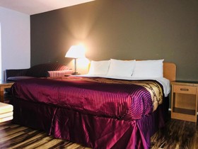Bear Mount Inn & Suites