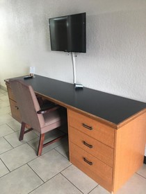 Bear Mount Inn & Suites