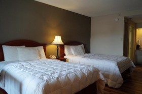 Bear Mount Inn & Suites