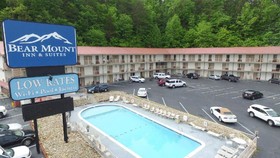 Bear Mount Inn & Suites
