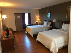 Bear Mount Inn & Suites
