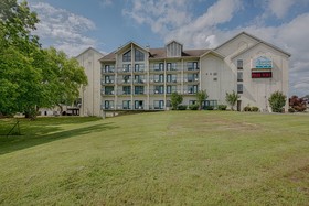 Best Western Plus Apple Valley Lodge Pigeon Forge