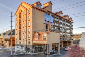 Mountain Vista Inn & Suites