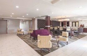 La Quinta Inn & Suites by Wyndham Knoxville North I-75