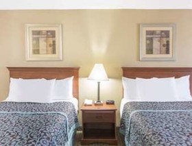 Days Inn by Wyndham Ripley