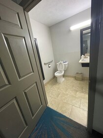 Days Inn by Wyndham Savannah