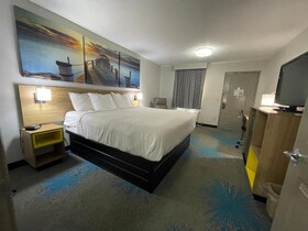 Days Inn by Wyndham Savannah