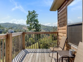 Emilys Hideaway Cabin