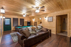 Emilys Hideaway Cabin