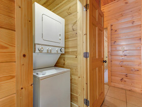 Misty Mountain Hideaway