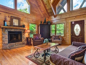 Misty Mountain Hideaway