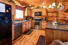 SmokyStays Bears Den Cabin