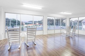 Super 8 by Wyndham Sevierville Riverside