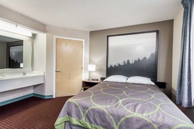 Super 8 by Wyndham Sevierville Riverside