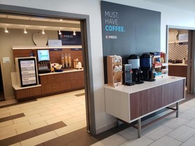 Holiday Inn Express & Suites Nashville North - Springfield