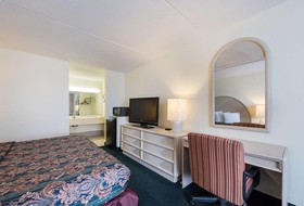 OYO Hotel Sweetwater TN West