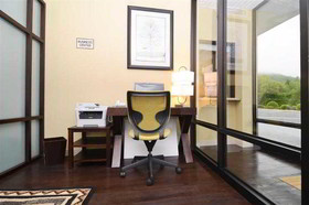 Best Western Cades Cove Inn
