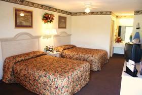 Country Hearth Inn & Suites - Union City