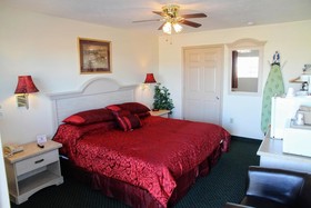 Country Hearth Inn & Suites - Union City