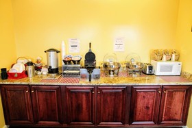 Country Hearth Inn & Suites - Union City