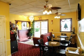 Country Hearth Inn & Suites - Union City
