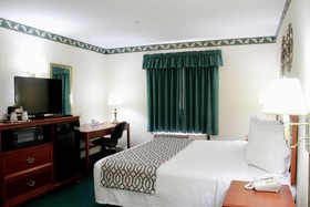 Grand Vista Hotel & Suites