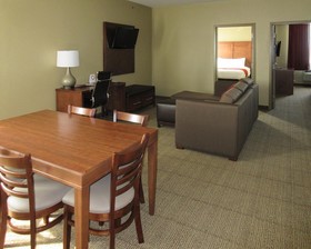 Comfort Suites