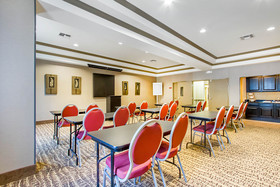 Comfort Suites