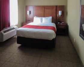 Comfort Suites