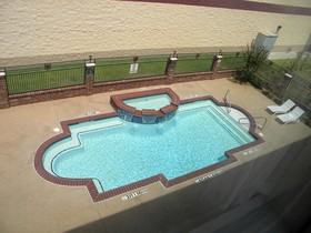 Big Country Hotel & Suites