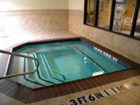 Big Country Hotel & Suites