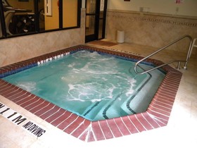 Big Country Hotel & Suites