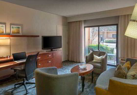 Courtyard Dallas Addison/Midway